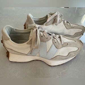 New Balance 327 Light Blue and Gray Size 8 women’s Like New